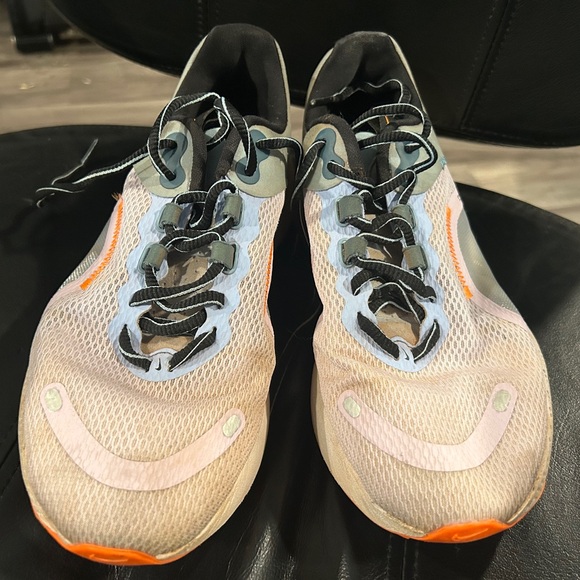 Nike React Sneakers in Black, White, and Orange Running shoes - Picture 3 of 7